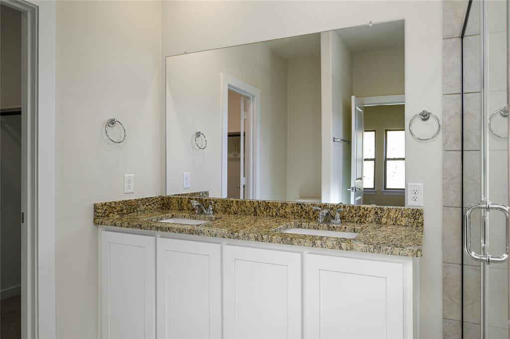 210 S Crestside Drive Property Photo 11