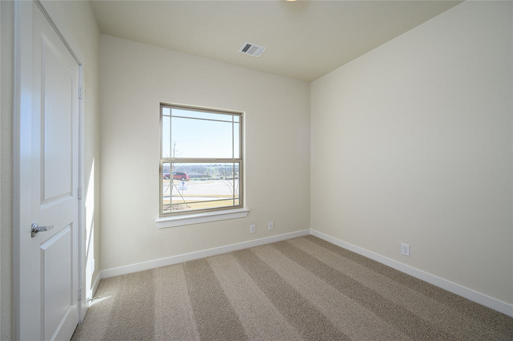 210 S Crestside Drive Property Photo 14