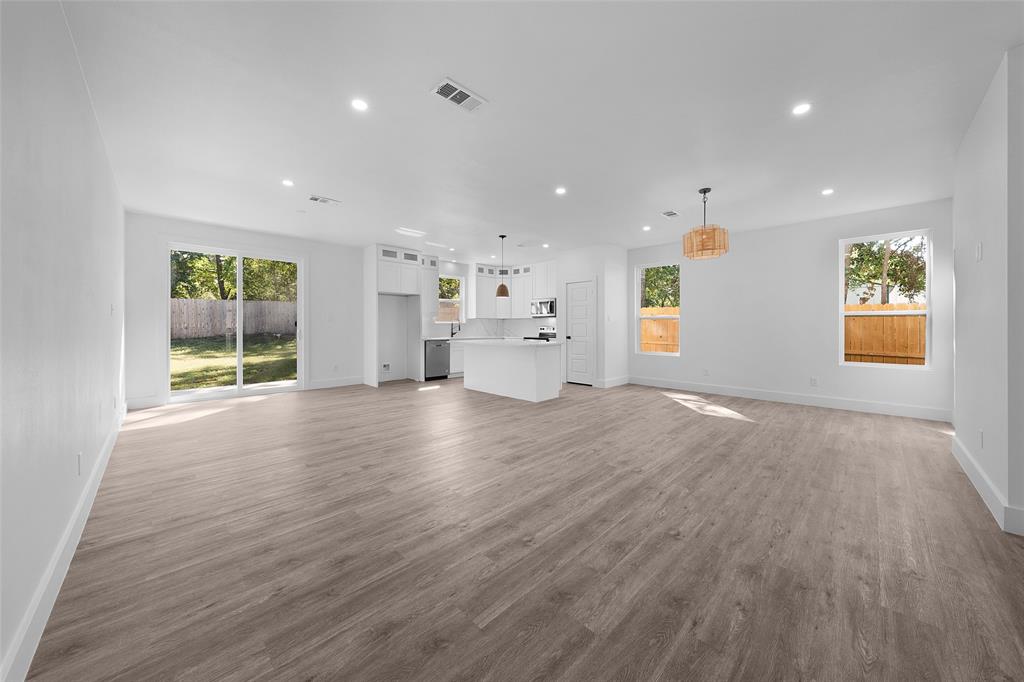 307 W Beckham Street Property Photo 5
