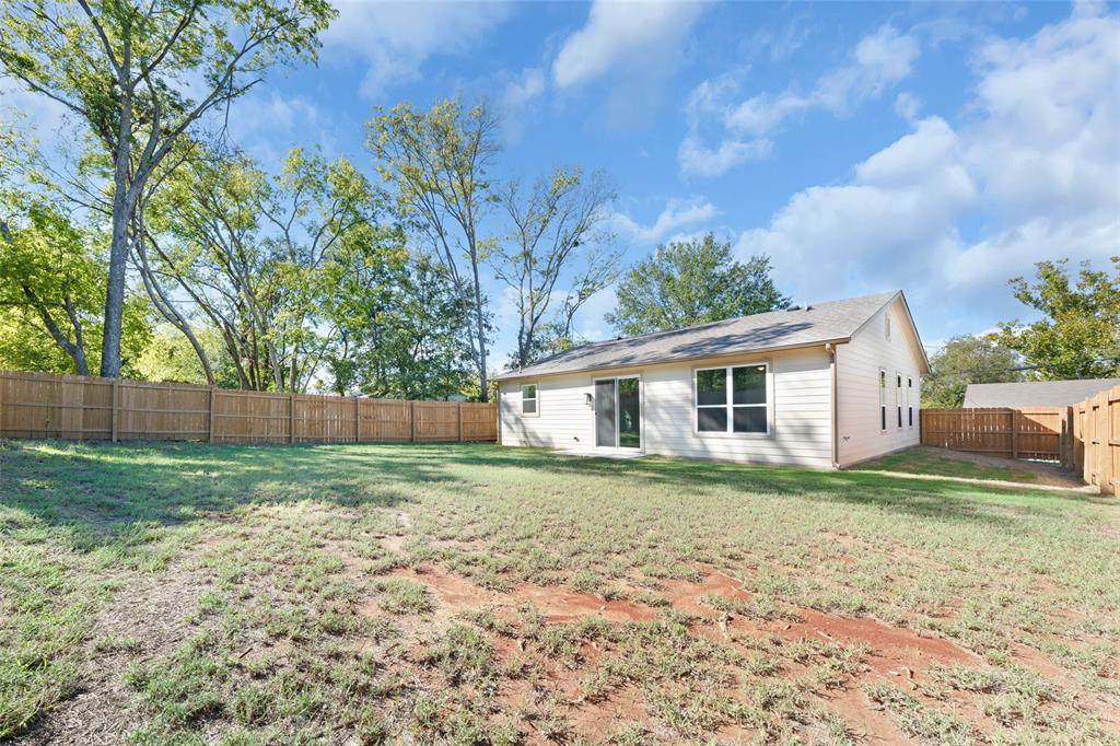 307 W Beckham Street Property Photo 28