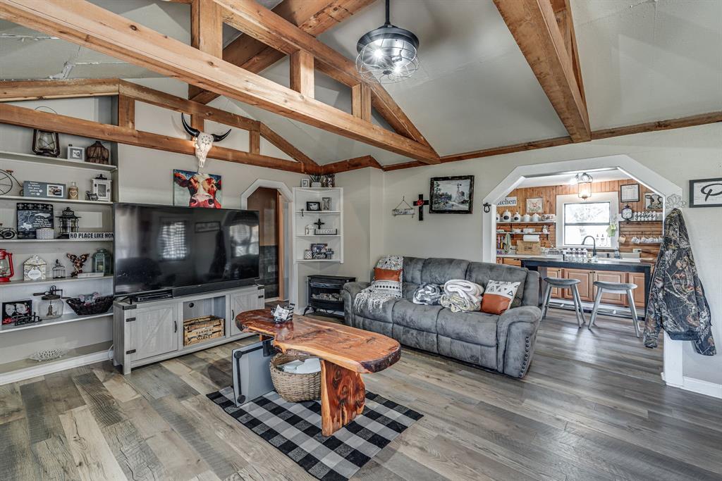 613 Hcr 1305 Property Photo 6