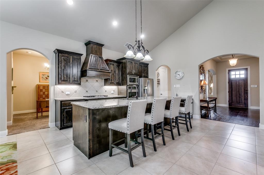 7809 Caddo Cove Property Photo 4