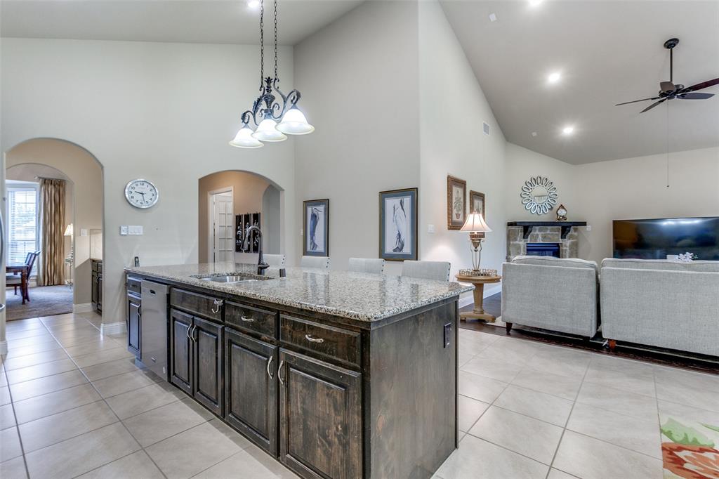 7809 Caddo Cove Property Photo 7