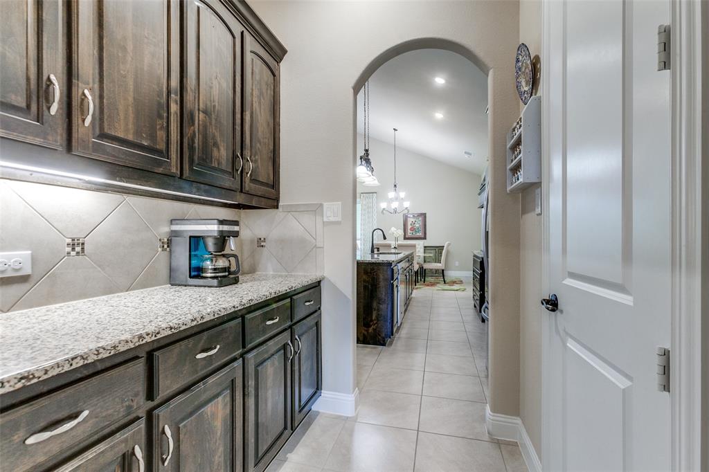 7809 Caddo Cove Property Photo 8