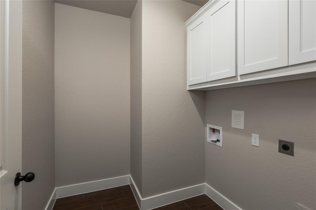 1615 W College Street Property Photo 15