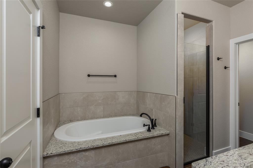 1615 W College Street Property Photo 19