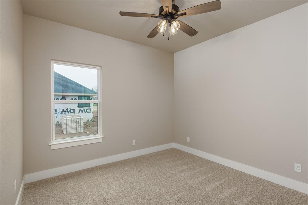 1615 W College Street Property Photo 21