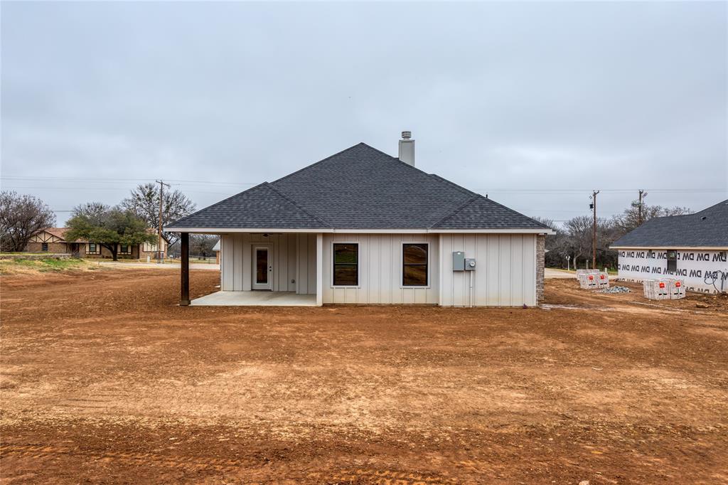 1615 W College Street Property Photo 24