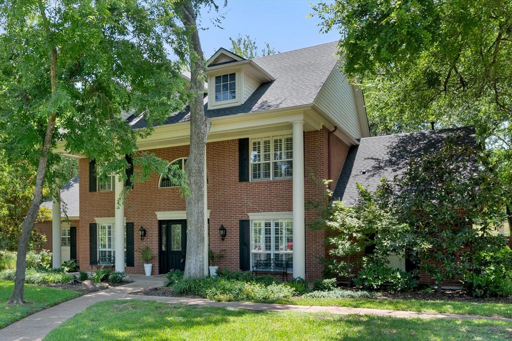 5848 Forest River Drive Property Photo 2