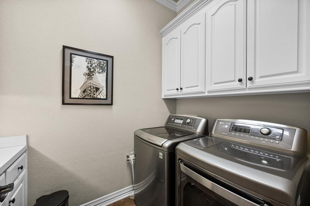 5848 Forest River Drive Property Photo 8