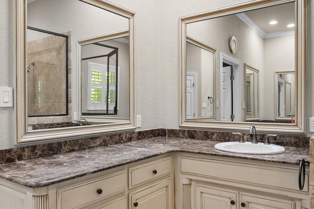 5848 Forest River Drive Property Photo 12