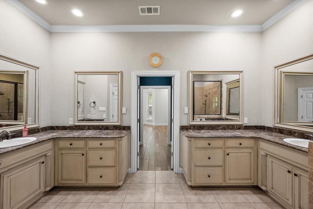 5848 Forest River Drive Property Photo 13