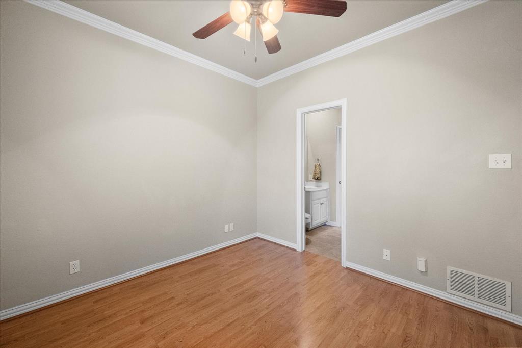 5848 Forest River Drive Property Photo 23