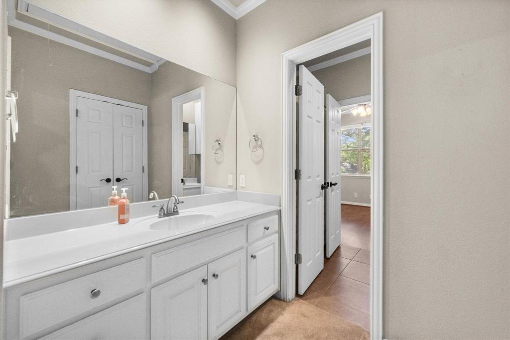 5848 Forest River Drive Property Photo 24
