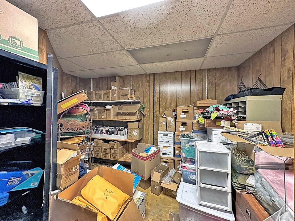 407 E Tyler Street Property Photo 11