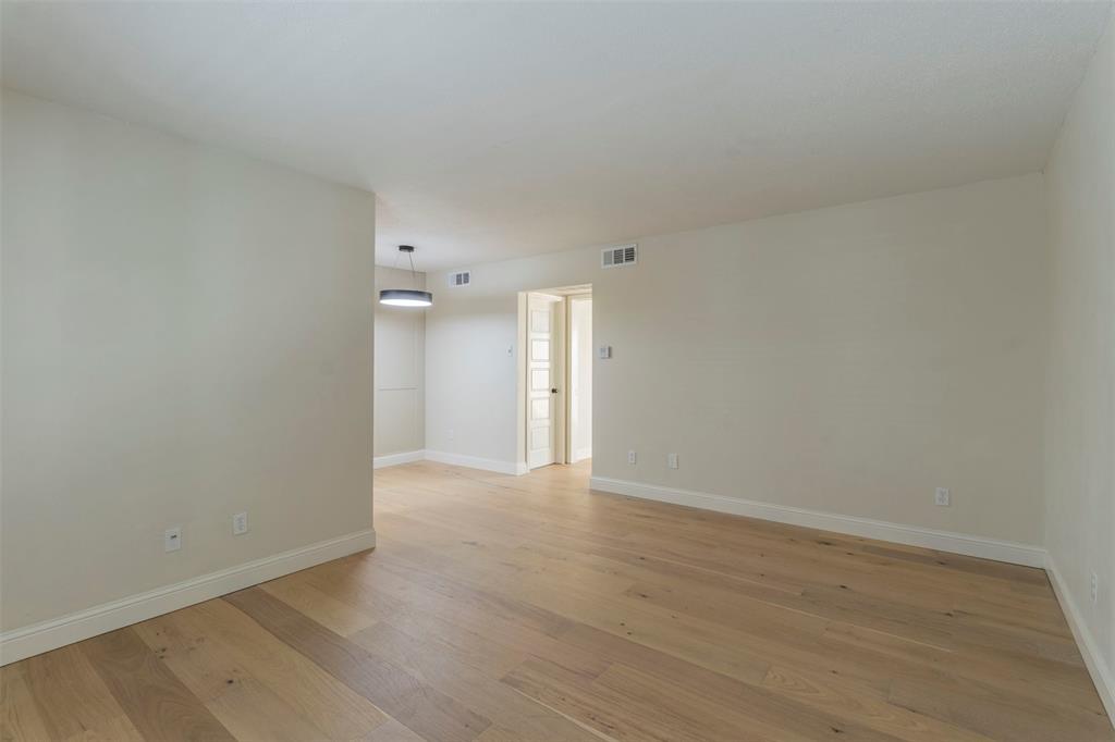 4327 Holland Avenue Property Photo 4