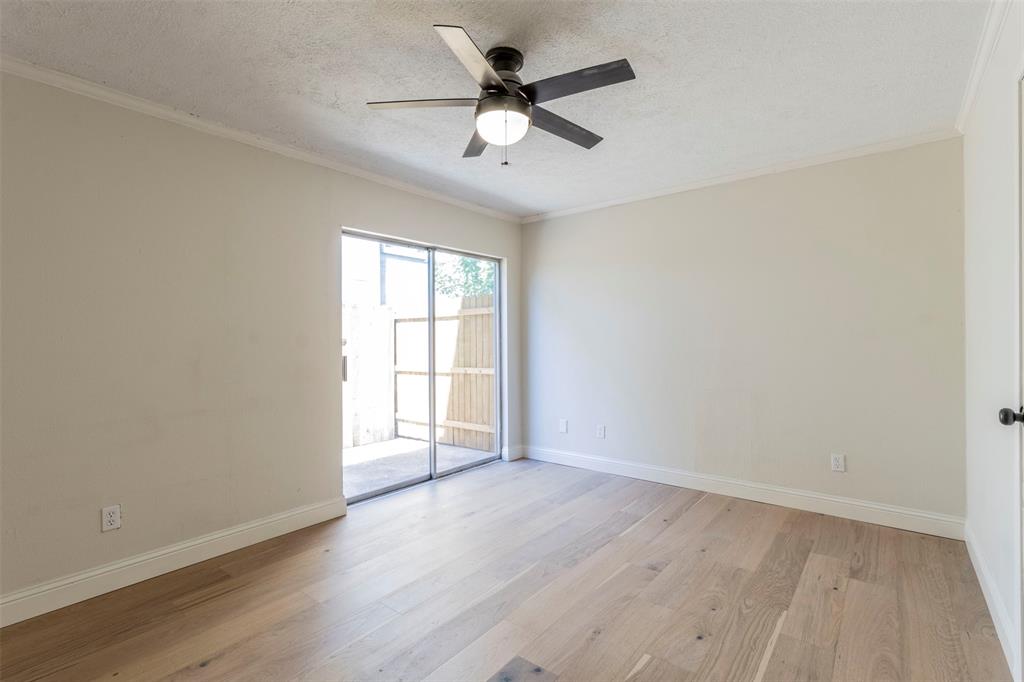 4327 Holland Avenue Property Photo 9