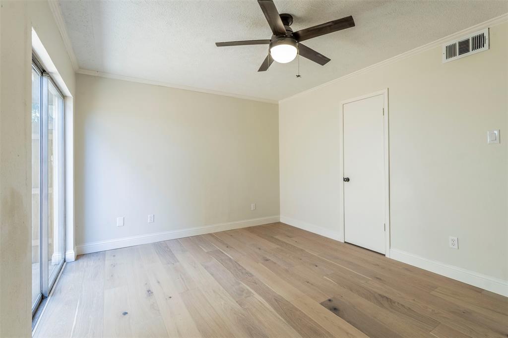 4327 Holland Avenue Property Photo 10