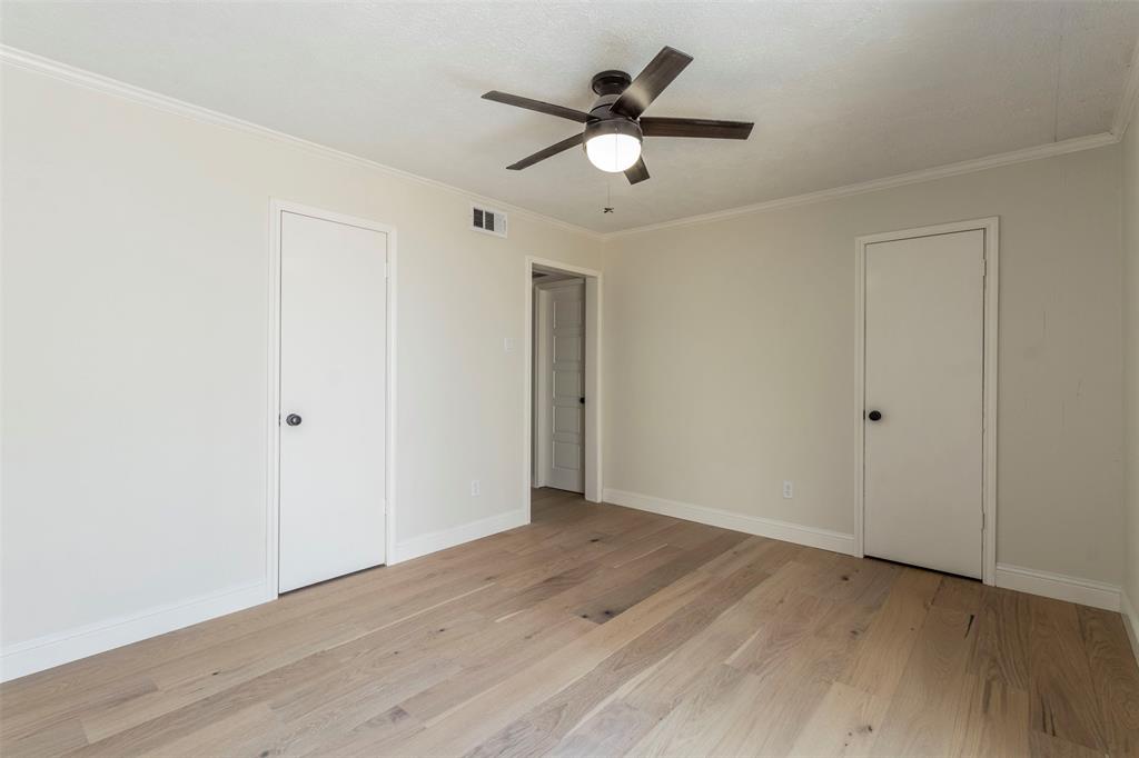 4327 Holland Avenue Property Photo 11