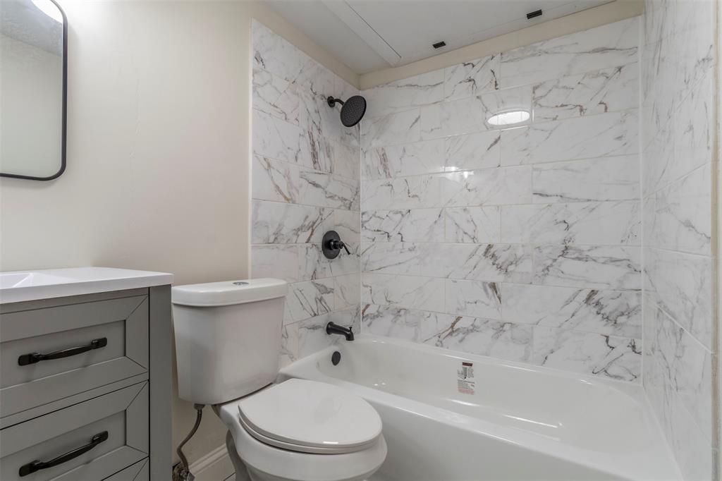 4327 Holland Avenue Property Photo 13