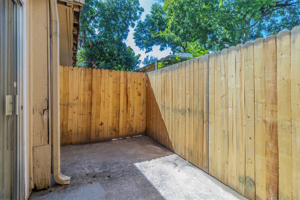 4327 Holland Avenue Property Photo 18