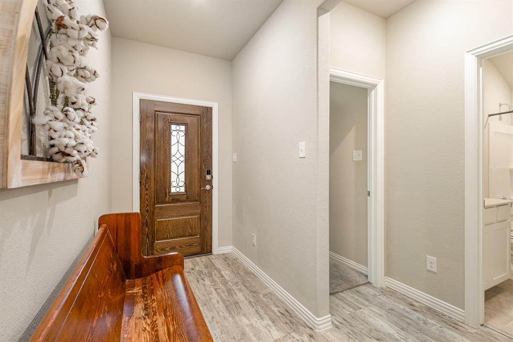 641 Fletcher Drive Property Photo 3