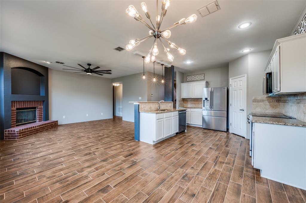 2225 Sumac Drive Property Photo 6