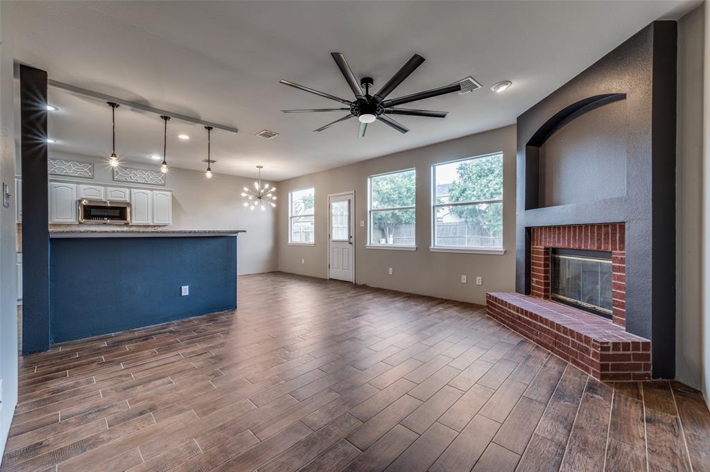 2225 Sumac Drive Property Photo 8