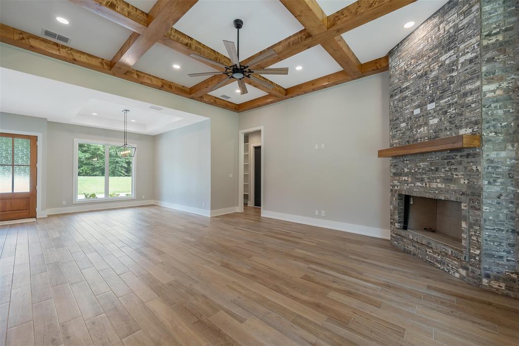 135 Thorn Briar Trail Property Photo 9