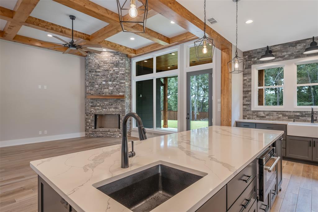 135 Thorn Briar Trail Property Photo 11