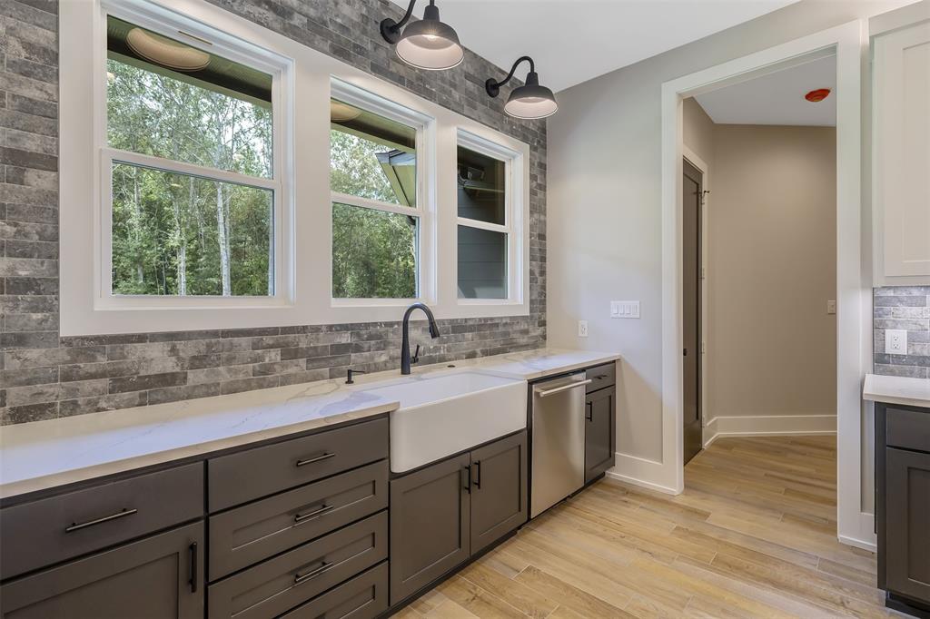 135 Thorn Briar Trail Property Photo 13