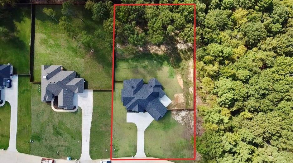 135 Thorn Briar Trail Property Photo 33