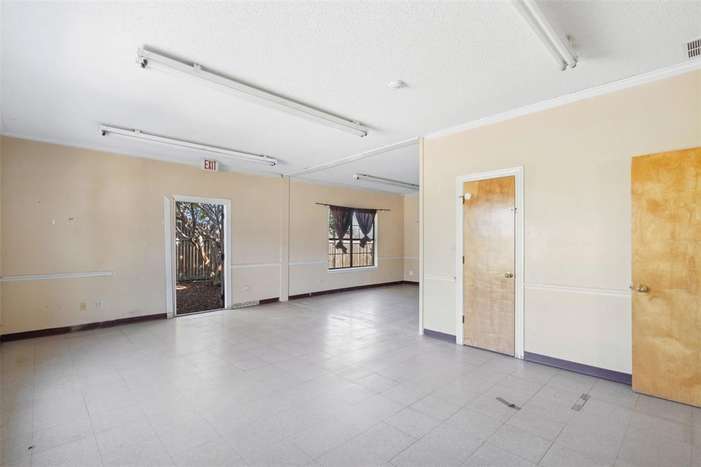 302 Lincoln Park Drive Property Photo 13