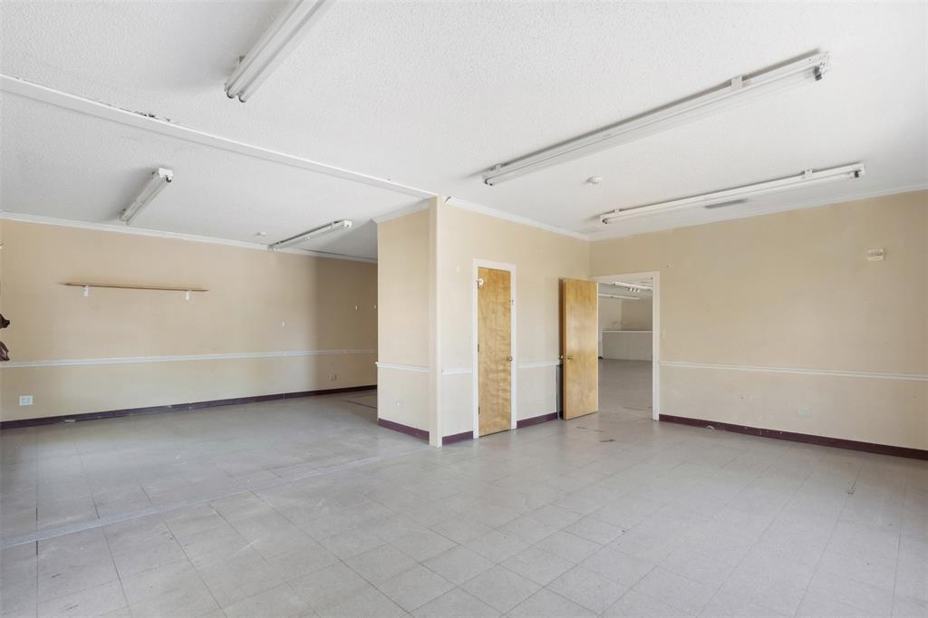 302 Lincoln Park Drive Property Photo 14