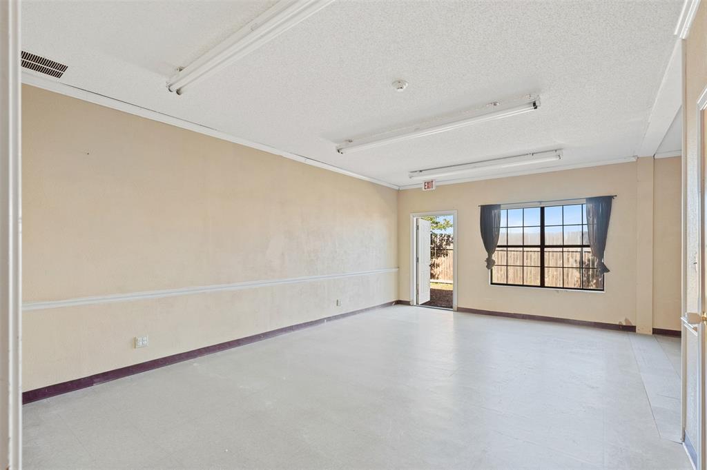 302 Lincoln Park Drive Property Photo 16