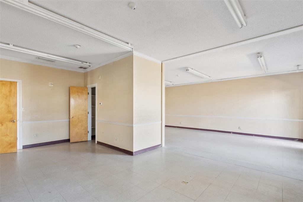 302 Lincoln Park Drive Property Photo 18