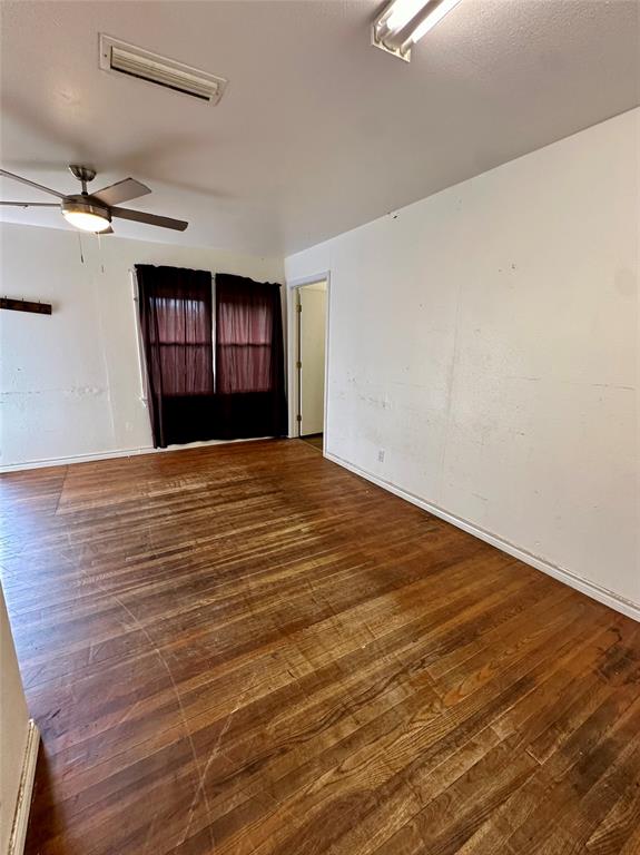 308 N Dallas Street Property Photo 21