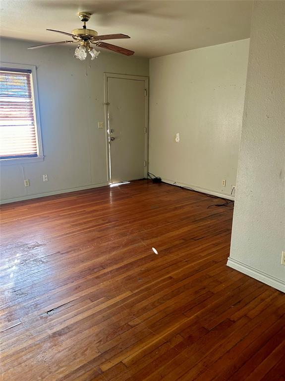 308 N Dallas Street Property Photo 29