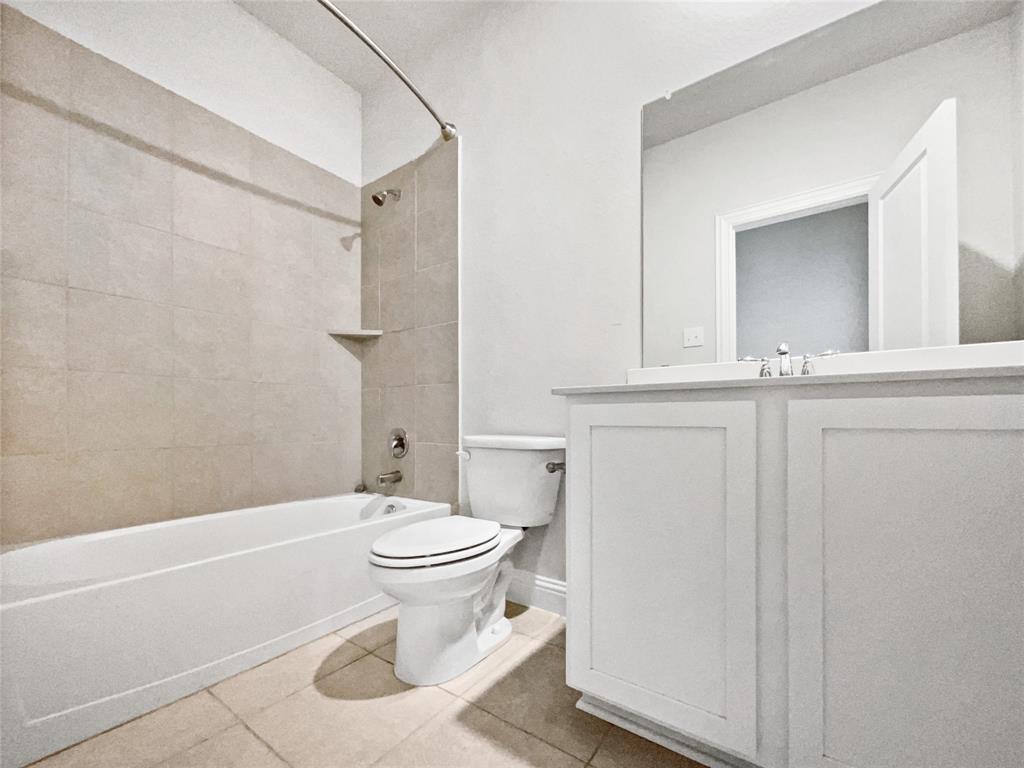 11208 Culberson Drive Property Photo 14
