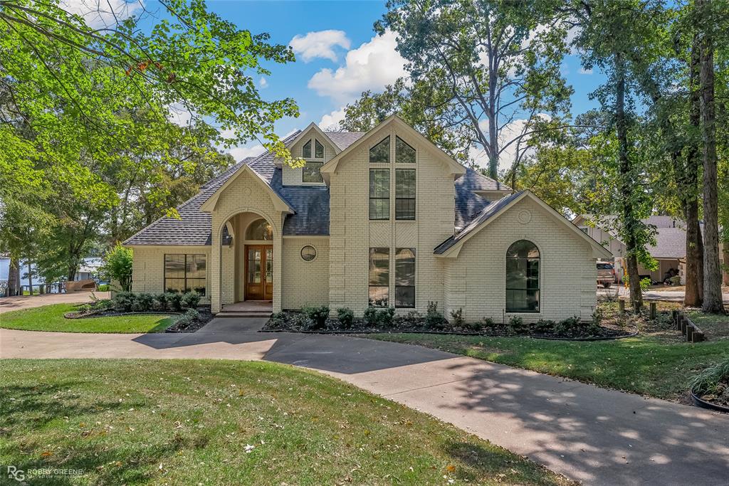 2015 Woodlake Drive Property Photo