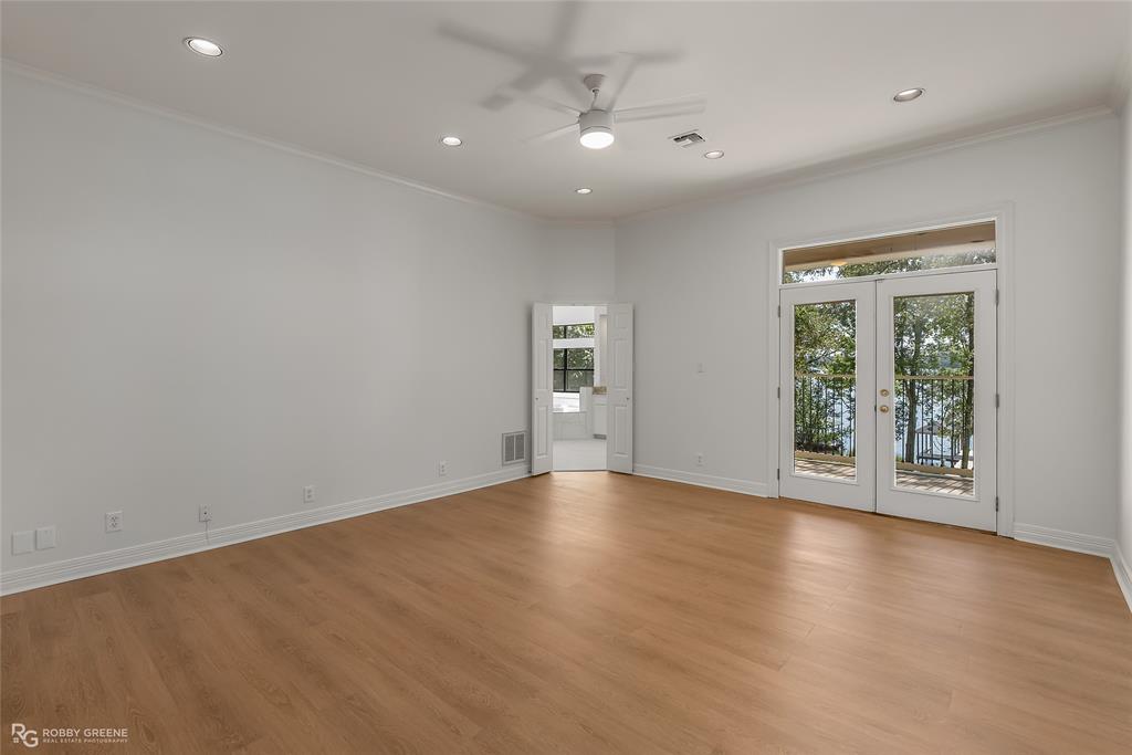 2015 Woodlake Drive Property Photo 21
