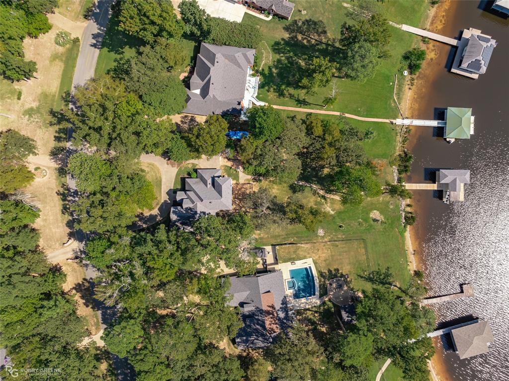 2015 Woodlake Drive Property Photo 28