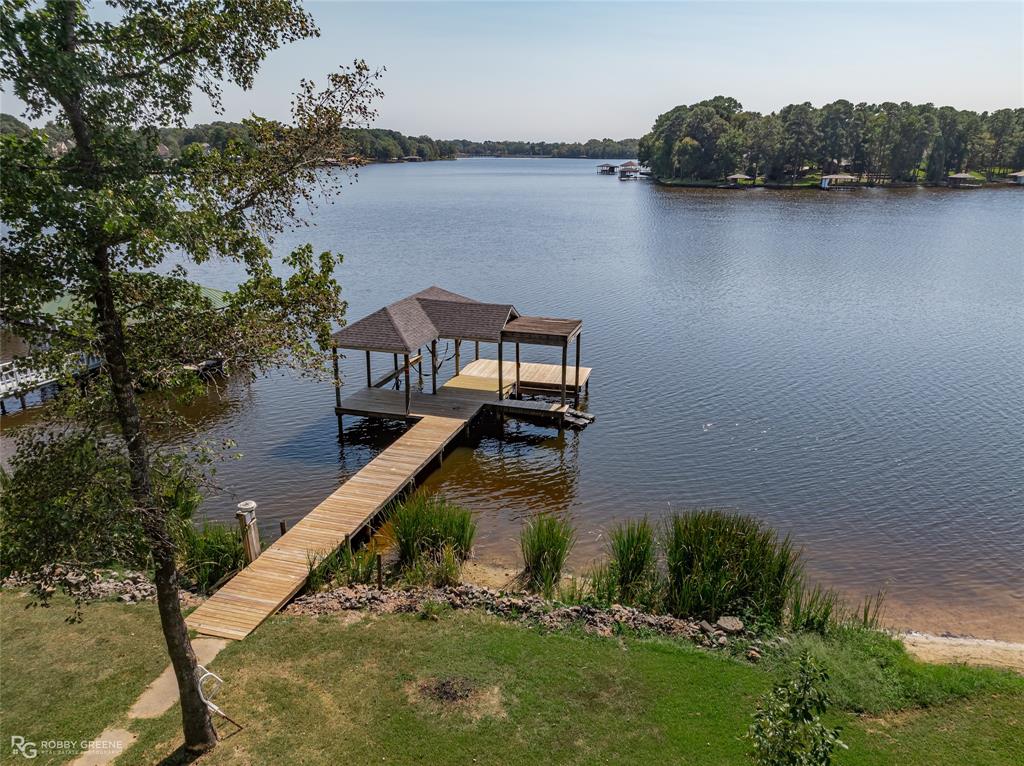 2015 Woodlake Drive Property Photo 32