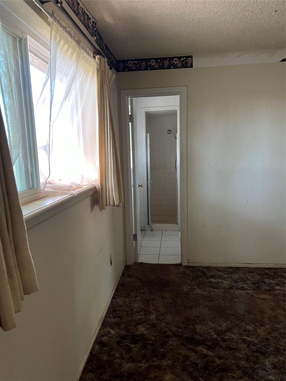 910 Brookside Street Property Photo 6