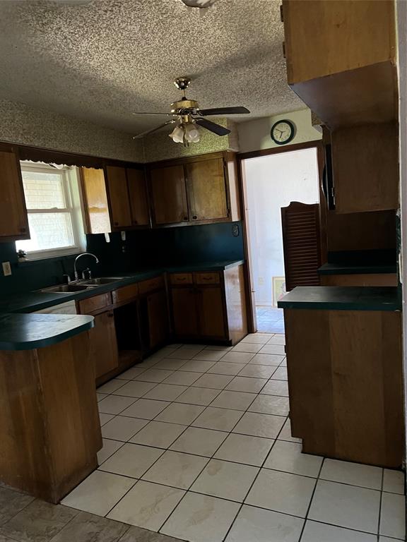 910 Brookside Street Property Photo 8