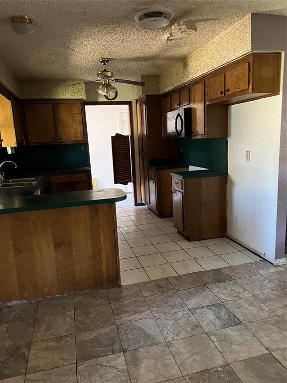 910 Brookside Street Property Photo 9