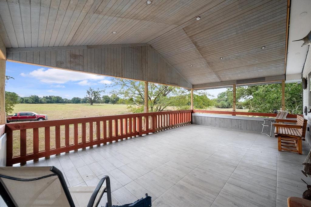 800 State Highway 75 Property Photo 7