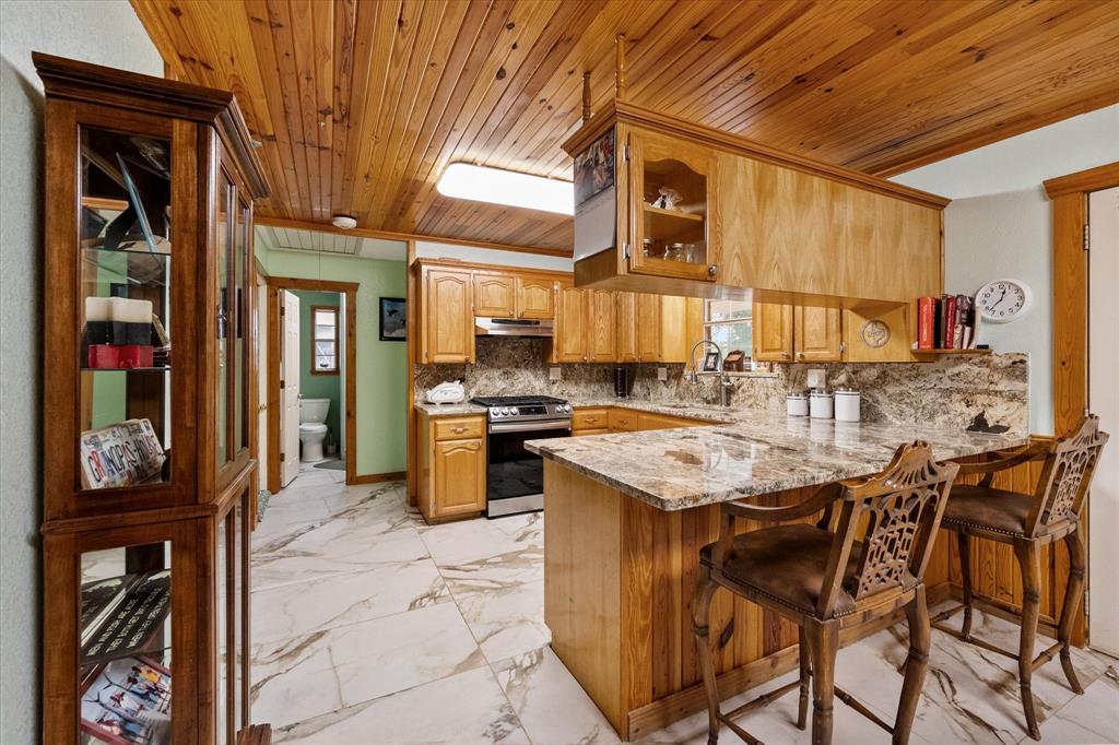 800 State Highway 75 Property Photo 14