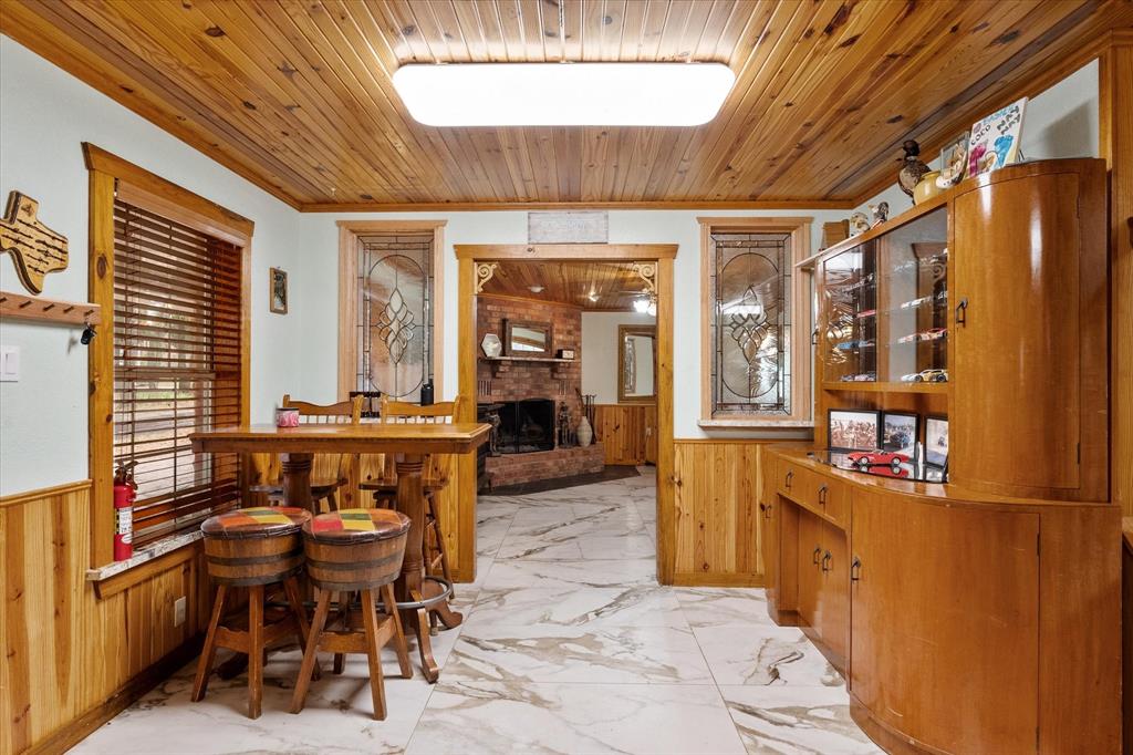 800 State Highway 75 Property Photo 15