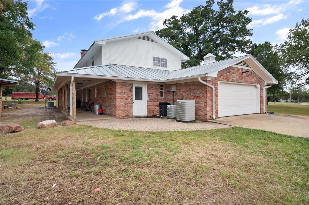 800 State Highway 75 Property Photo 31